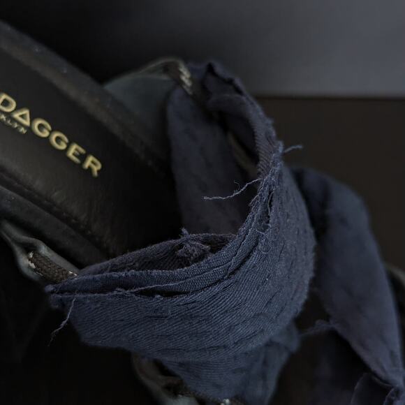 Kelsi Dagger Brooklyn Monaco Sandal Black Blue Fabric Block Heels Slip On 7.5. - Picture 6 of 7